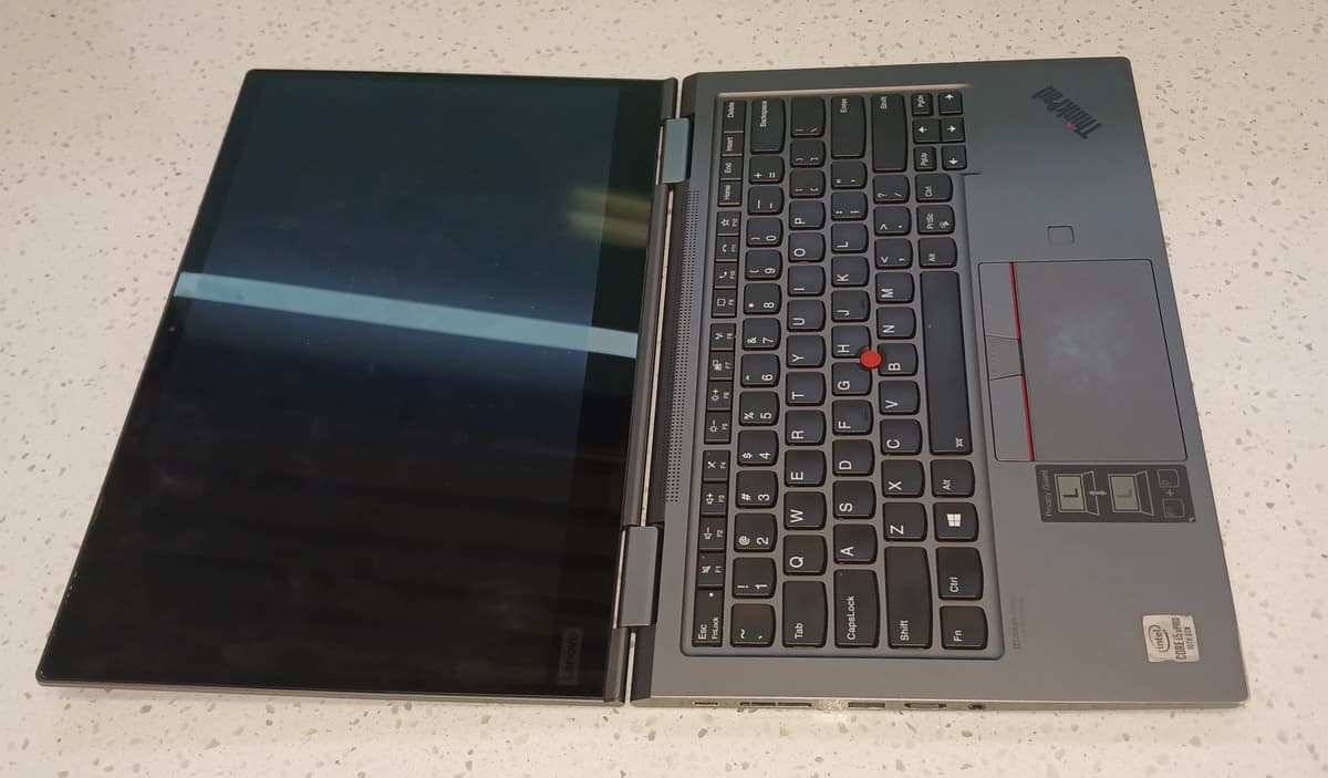 Lenovo thinkpad x1 yoga laptop