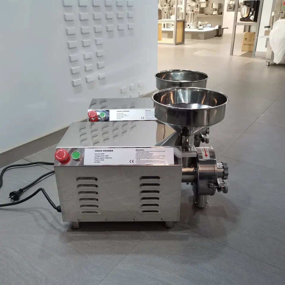 Grain Mill Corn, Rice, Beans Grinder Grain Grinding Machine 60kg/h
