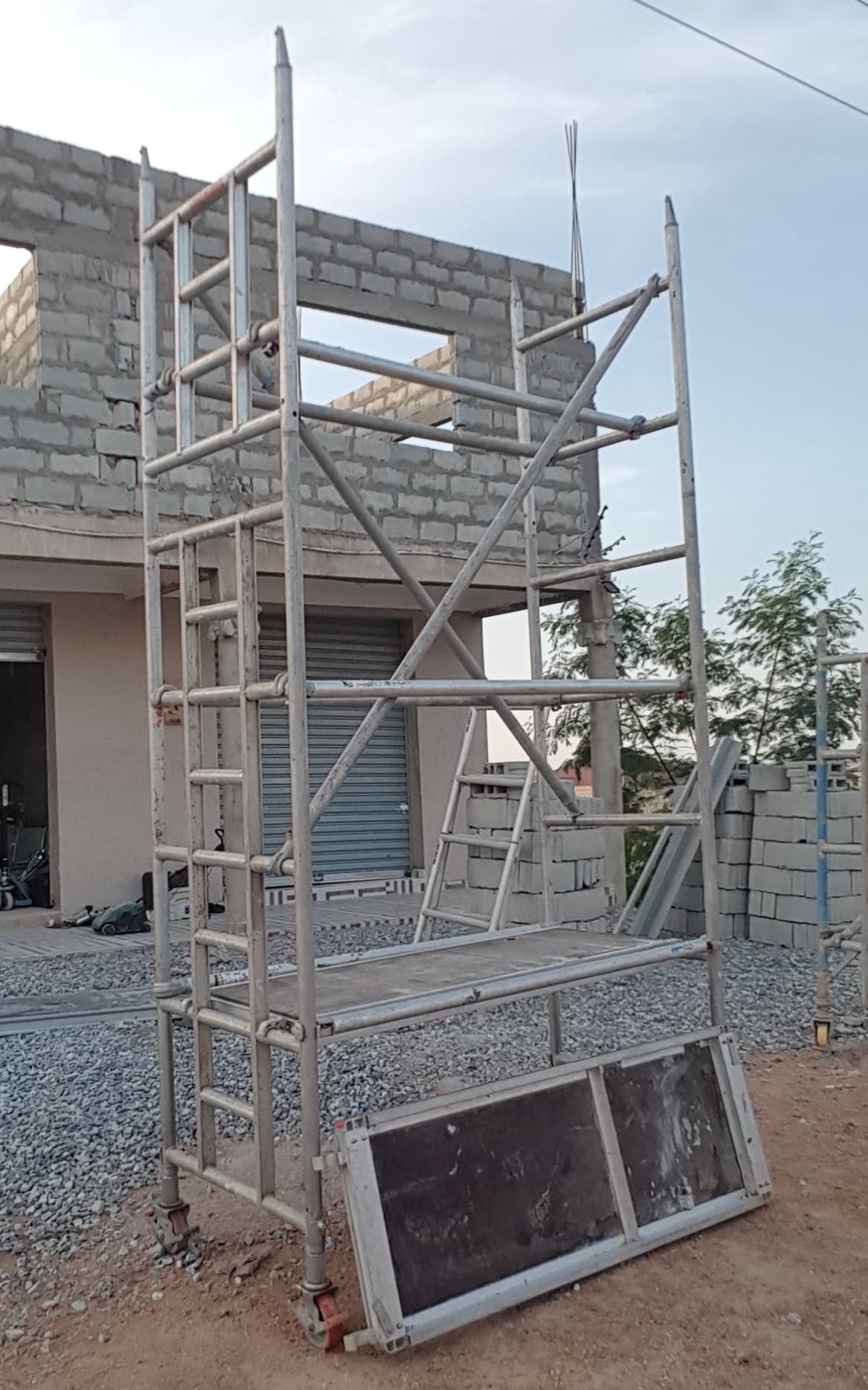 Strongman Rolling Scaffolding