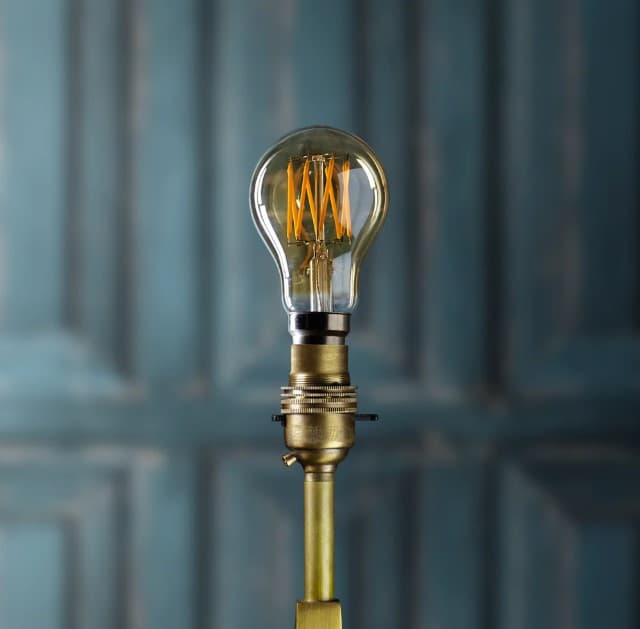Golf Ball 4 Watt Led Clear Bulb With B22 Bayonet Fitting