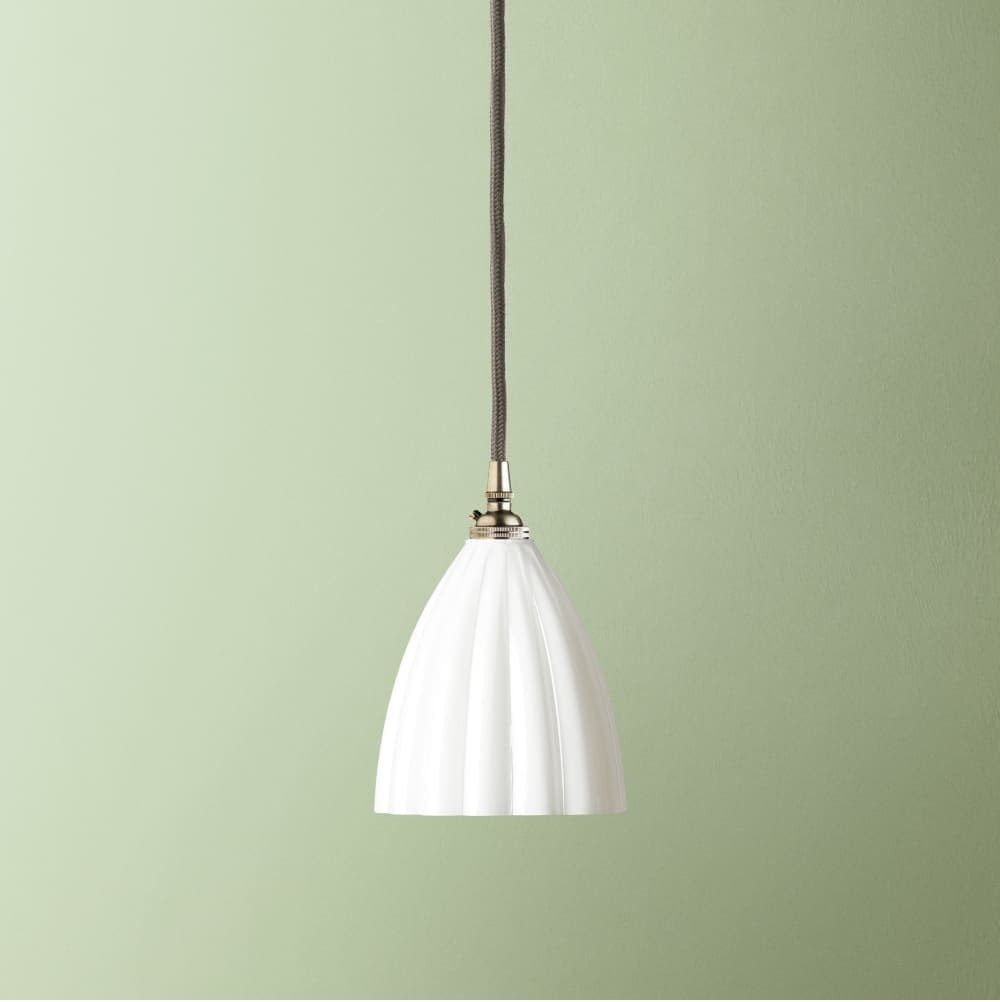 Smaller Scallop in Opaline Glass