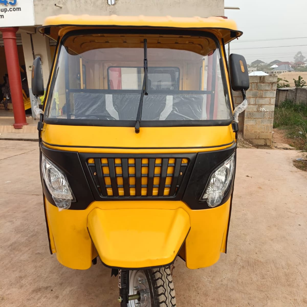 NOG Pragya Tricycle